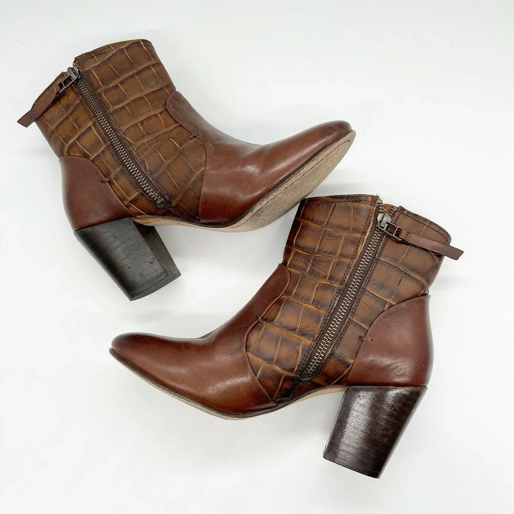 Trask Western Ankle Boots Shoes Sz 6 Brown Croc Embossed Zip Up‎ Block Heels
